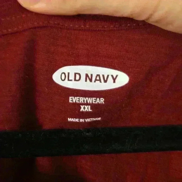 Red Old Navy Everywhere Tee - Picture 3 of 4